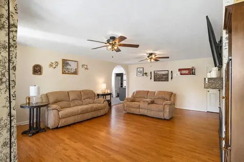 187 N Old Military Road Summertown TN 38483