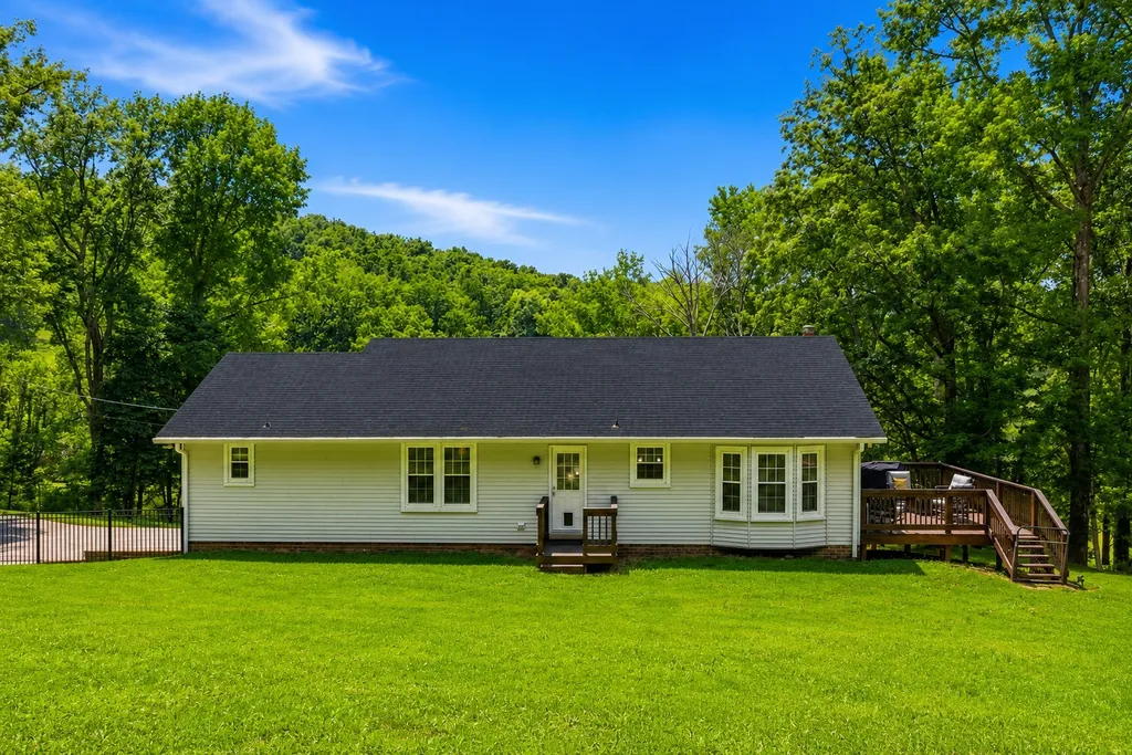 6753 Bethesda Arno Road Thompsons Station TN 37179