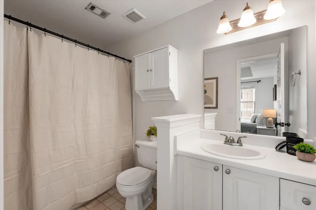 2025 Woodmont Boulevard Nashville TN 37215