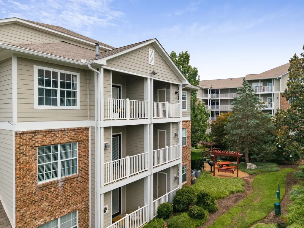 2025 Woodmont Boulevard Nashville TN 37215