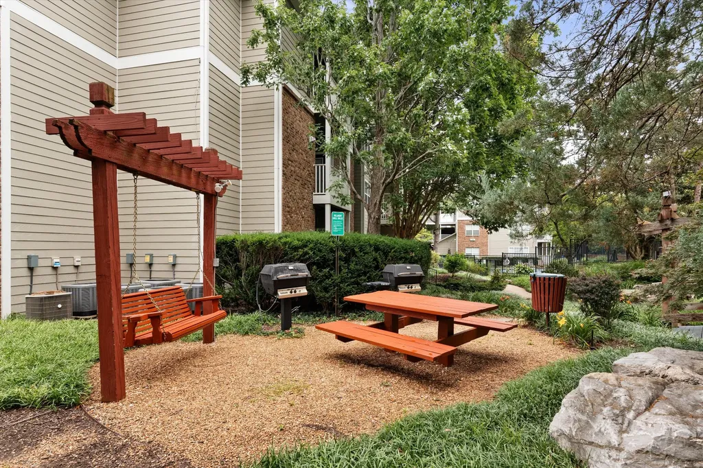 2025 Woodmont Boulevard Nashville TN 37215