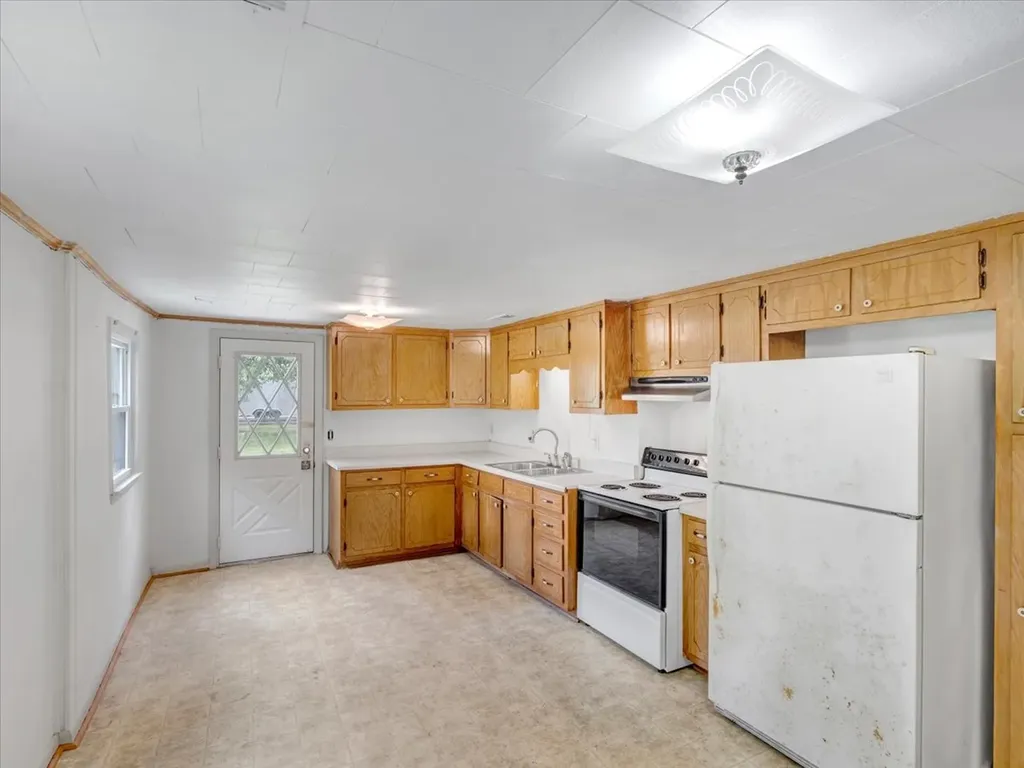 7691 Elkton Pike Prospect TN 38477
