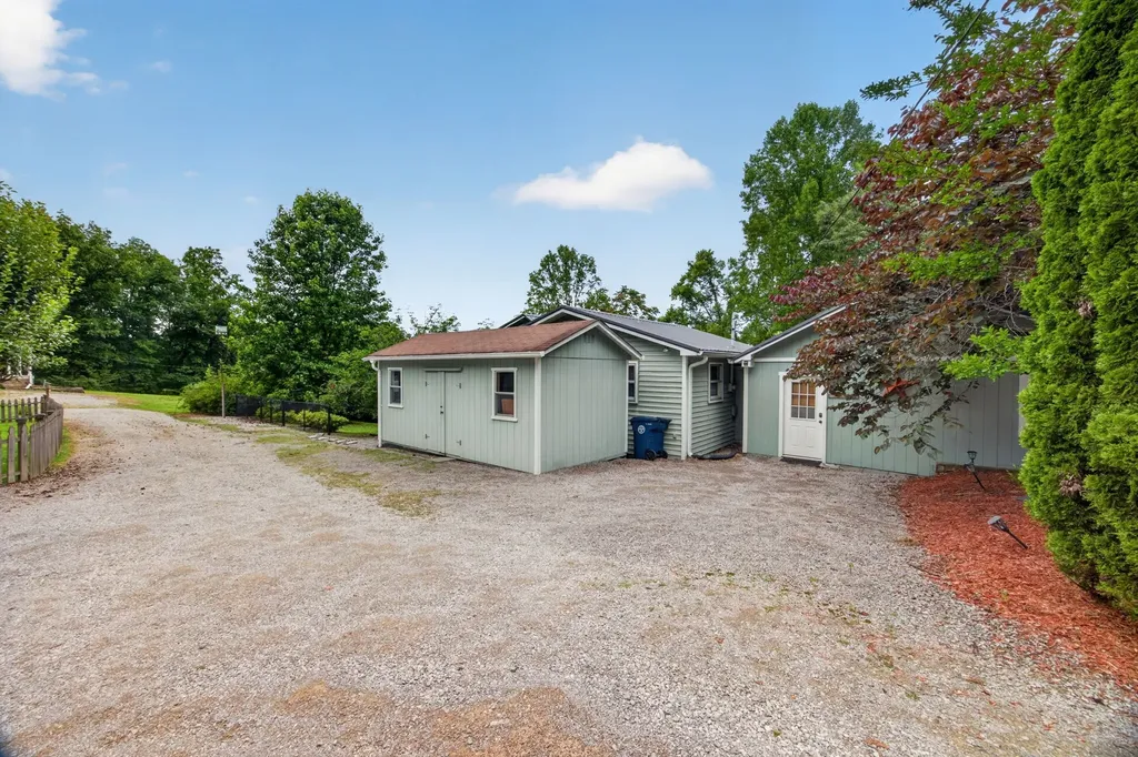 155 Mayberry Drive Smithville TN 37166