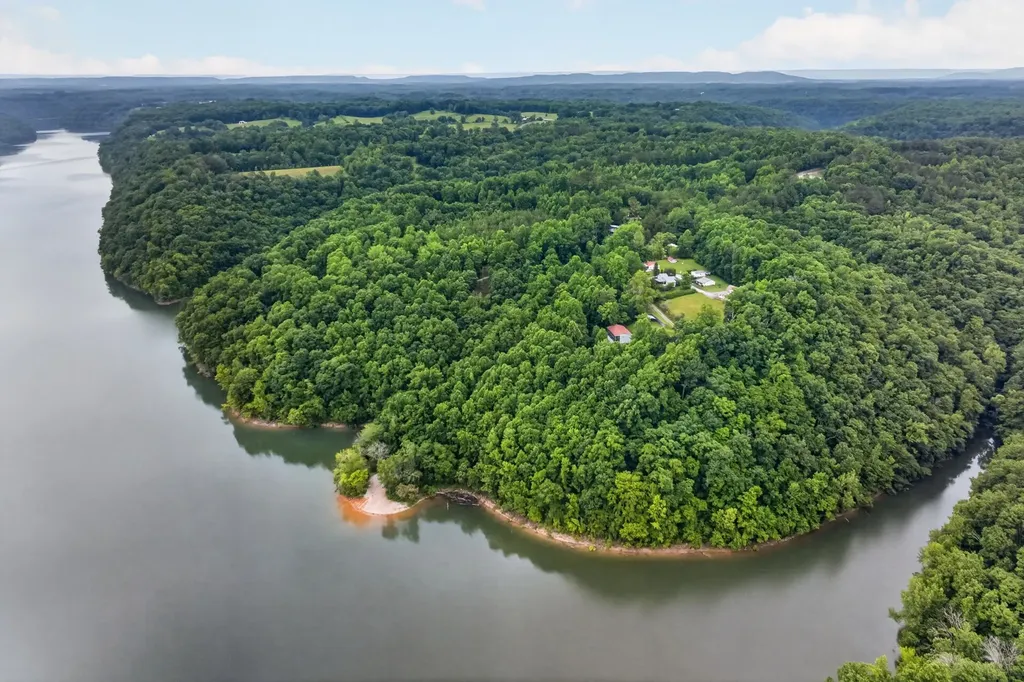 155 Mayberry Drive Smithville TN 37166