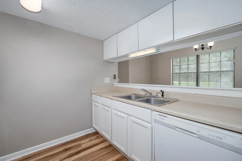 5222 Dove Trail Hermitage TN 37076