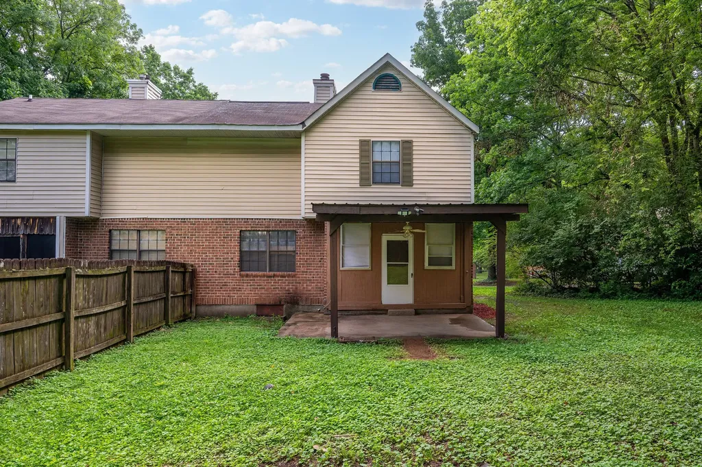 5222 Dove Trail Hermitage TN 37076
