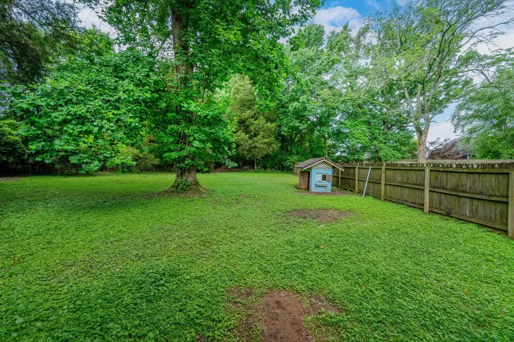 5222 Dove Trail Hermitage TN 37076
