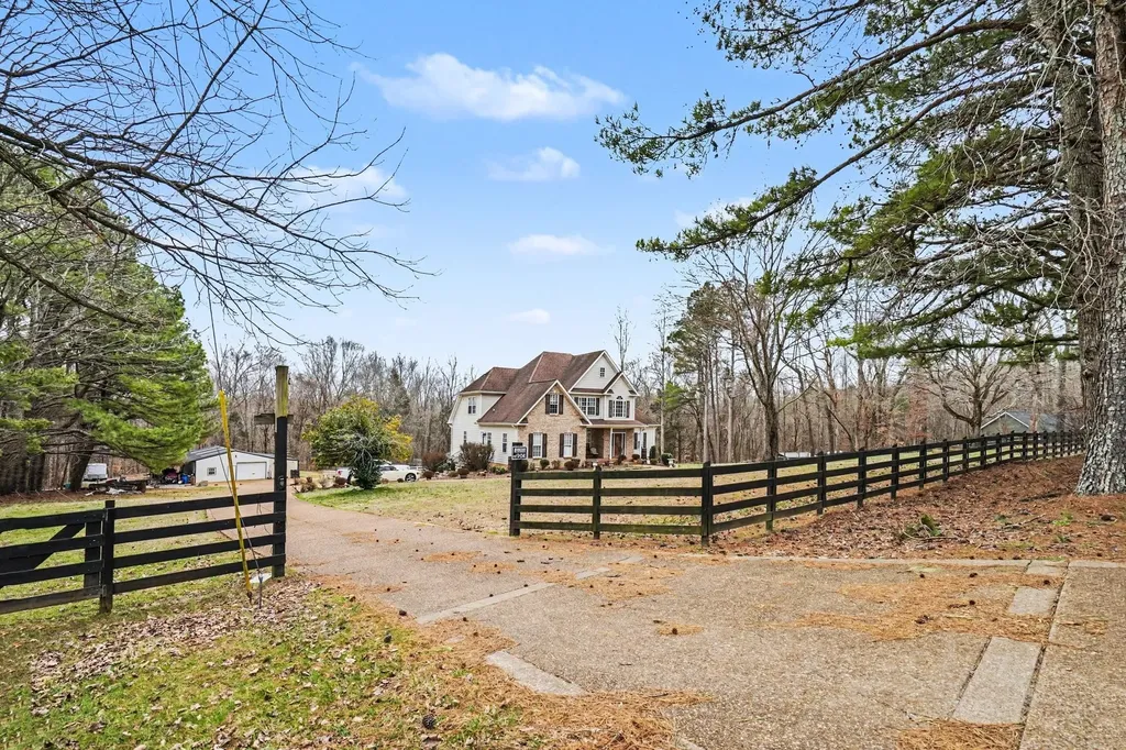 634 Bobbitt Road Ashland City TN 37015