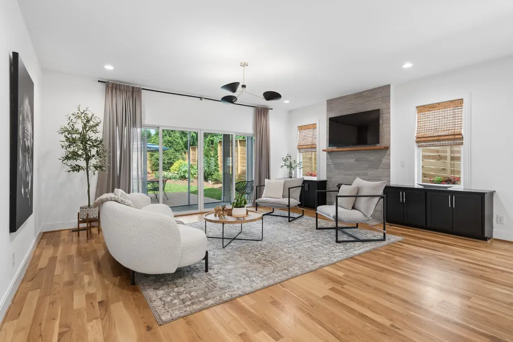 2815A W Kirkwood Avenue Nashville TN 37204