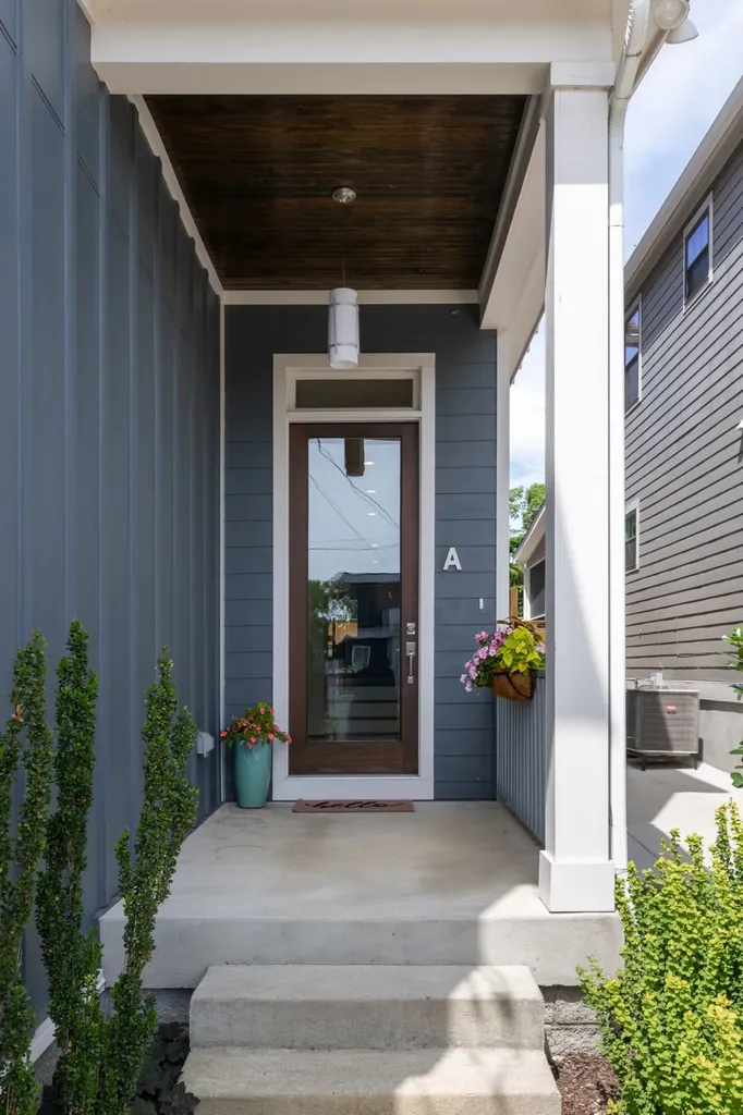 2815A W Kirkwood Avenue Nashville TN 37204