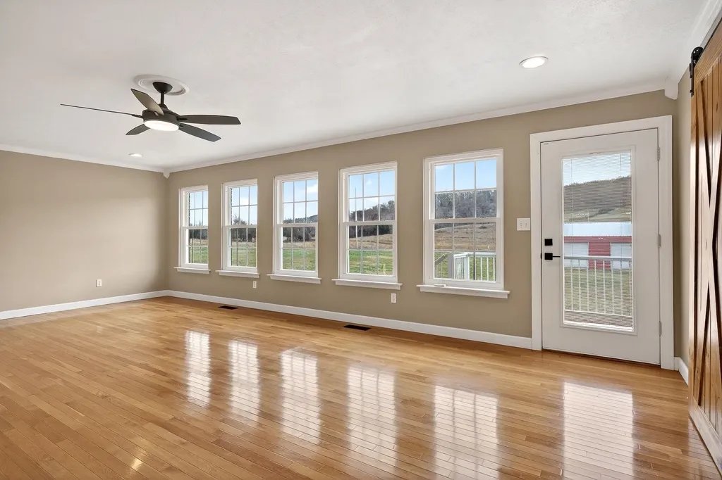 2408 Shellsford Road Mcminnville TN 37110