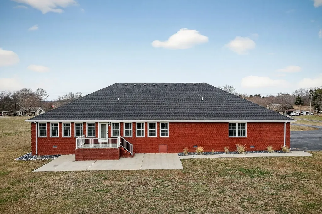2408 Shellsford Road Mcminnville TN 37110
