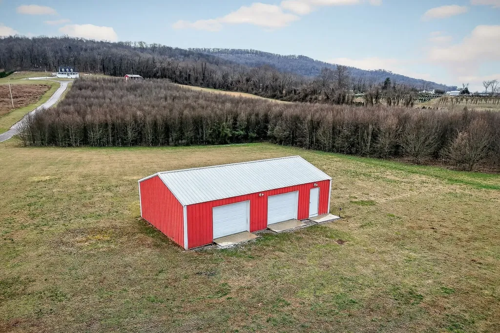 2408 Shellsford Road Mcminnville TN 37110