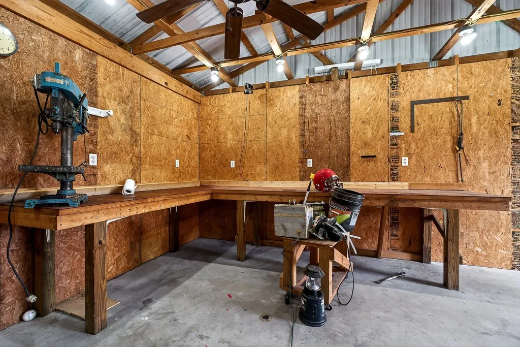 2408 Shellsford Road Mcminnville TN 37110