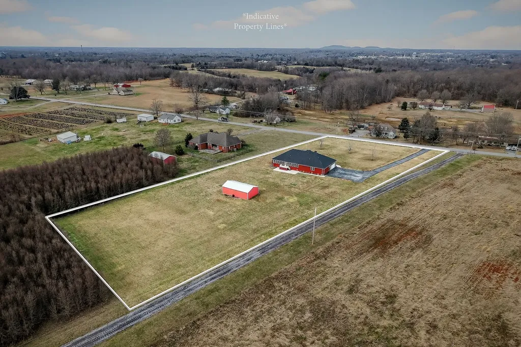 2408 Shellsford Road Mcminnville TN 37110
