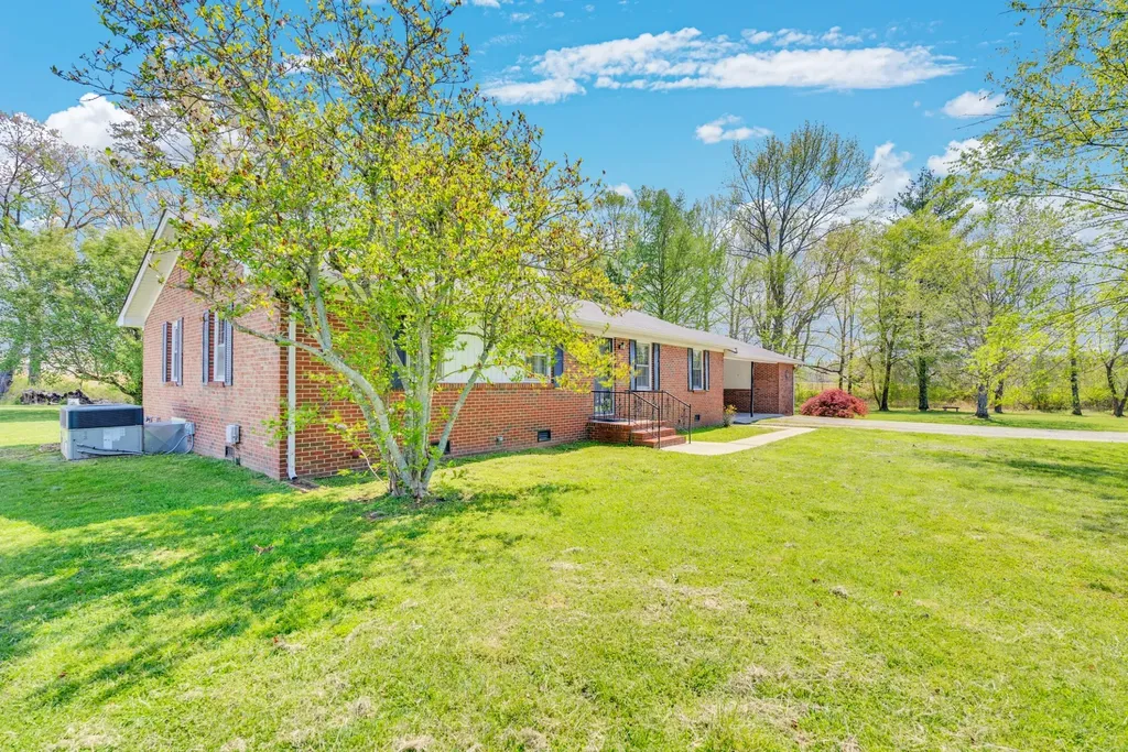 120 Boyd Street Morrison TN 37357