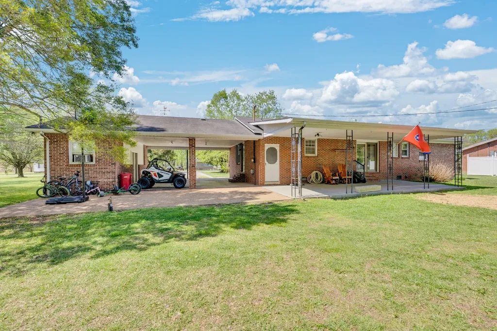120 Boyd Street Morrison TN 37357