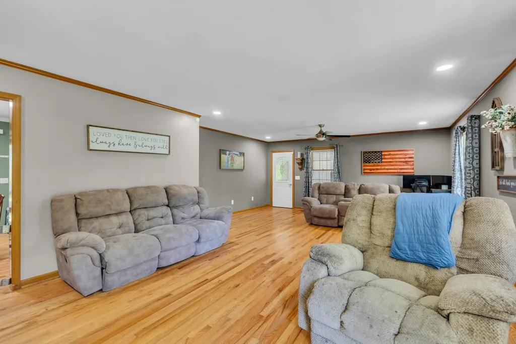 120 Boyd Street Morrison TN 37357