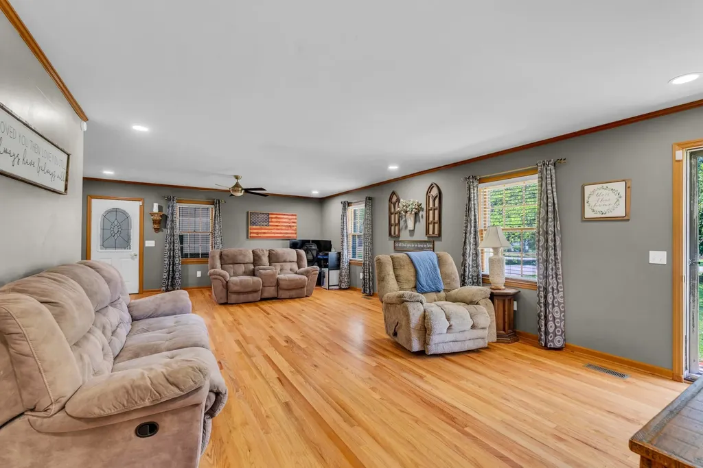 120 Boyd Street Morrison TN 37357