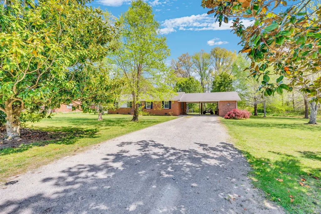 120 Boyd Street Morrison TN 37357