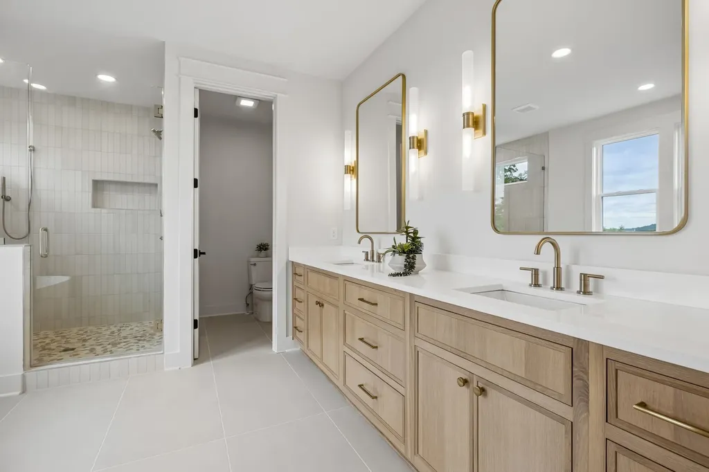 905B Potter Lane Nashville TN 37206