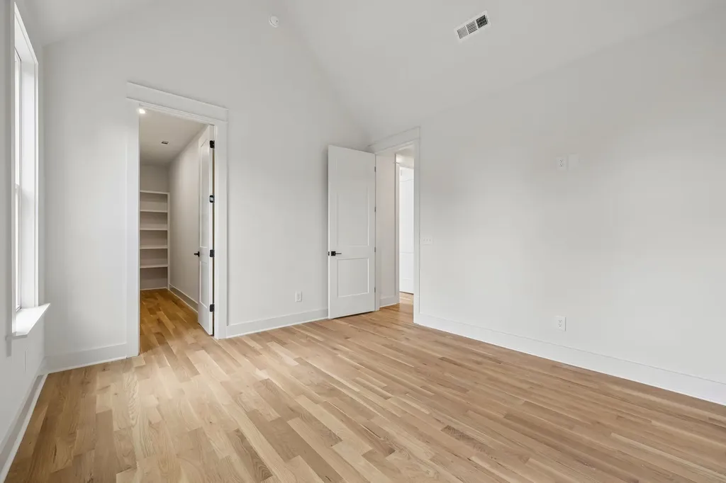 905B Potter Lane Nashville TN 37206