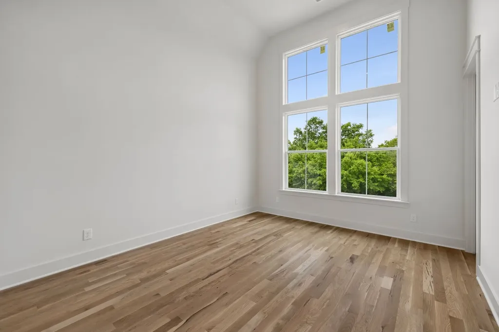 905B Potter Lane Nashville TN 37206