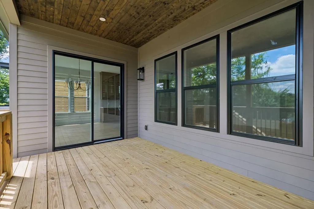 905B Potter Lane Nashville TN 37206