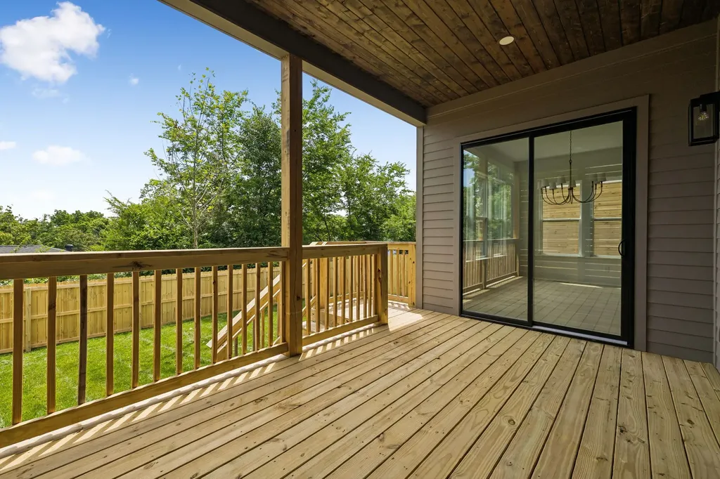 905B Potter Lane Nashville TN 37206