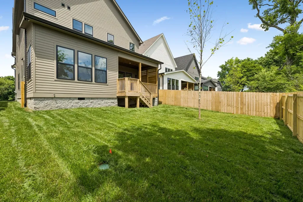 905B Potter Lane Nashville TN 37206