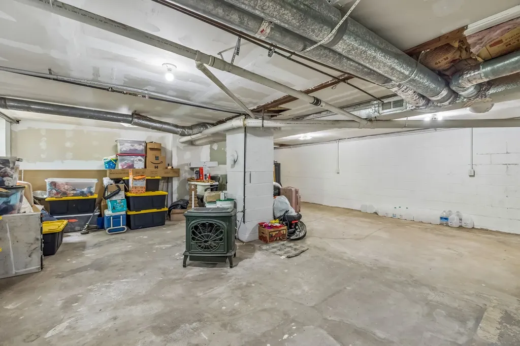 5450 Highway 49, W Vanleer TN 37181