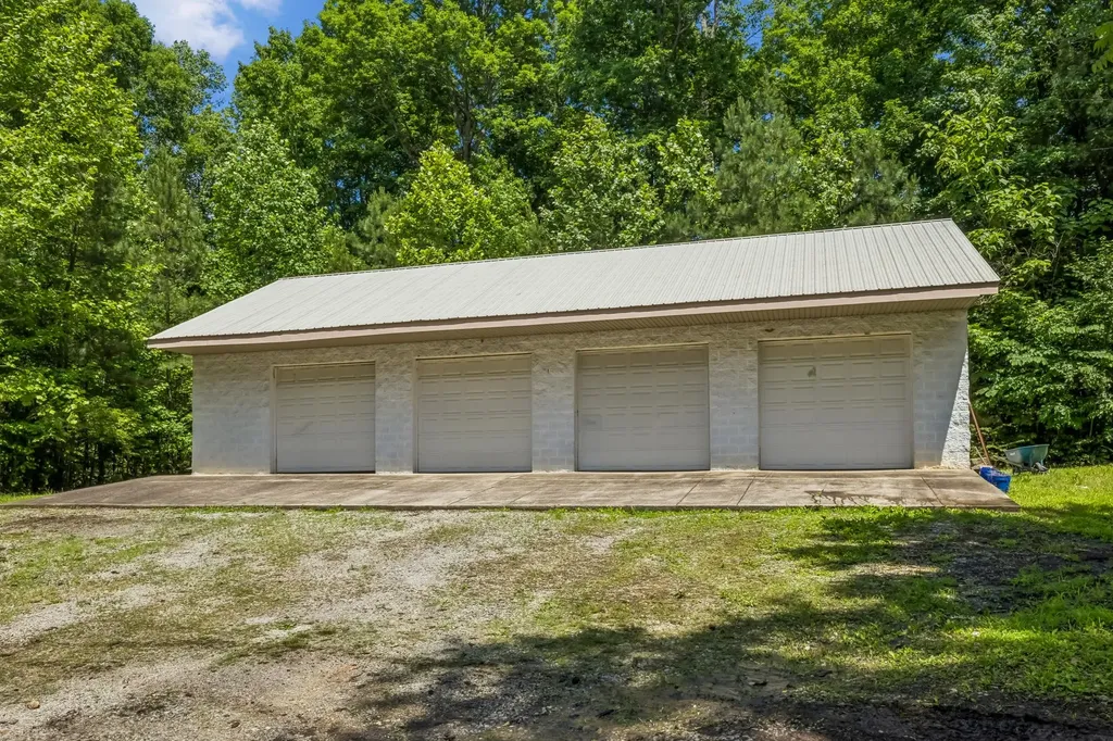 5450 Highway 49, W Vanleer TN 37181
