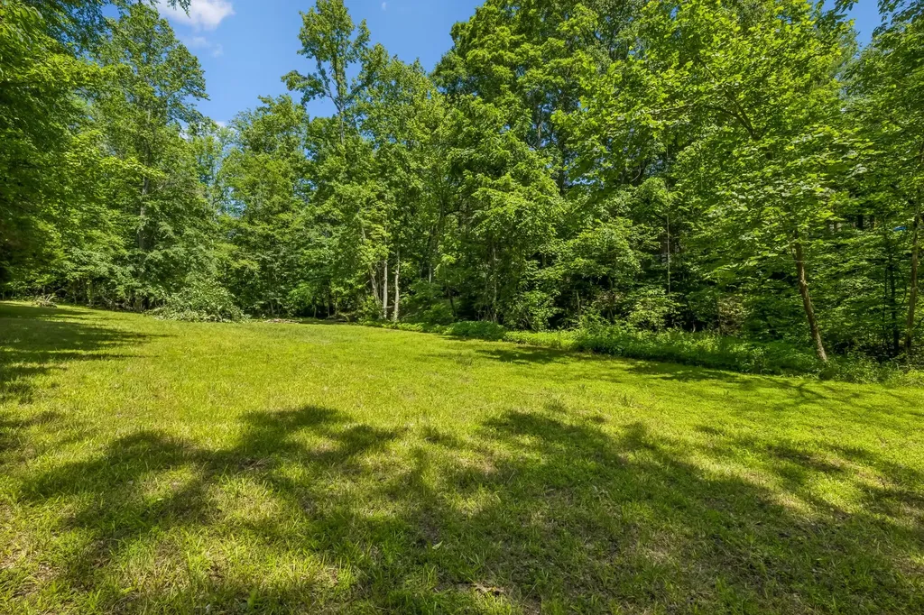 5450 Highway 49, W Vanleer TN 37181
