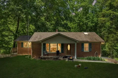 5450 Highway 49, W Vanleer TN 37181