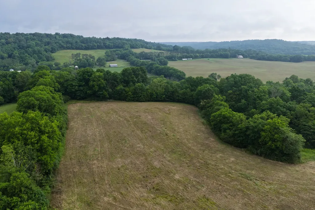 3526 Williamsport Pike Williamsport TN 38487