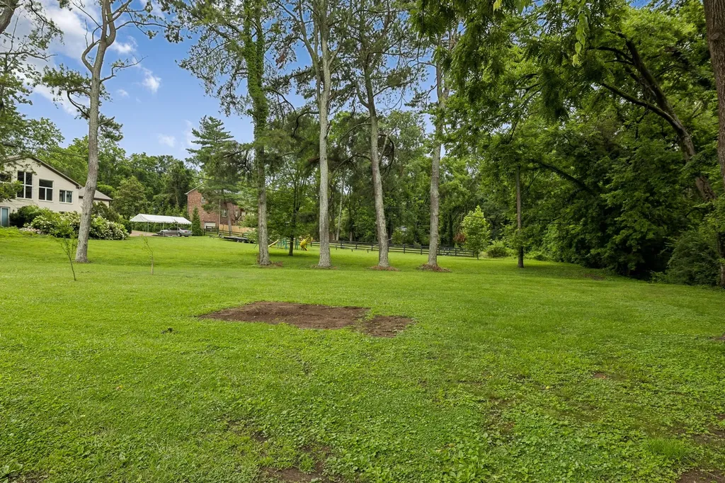 8013 Wikle Road, E Brentwood TN 37027