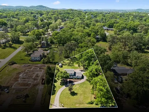 8013 Wikle Road, E Brentwood TN 37027