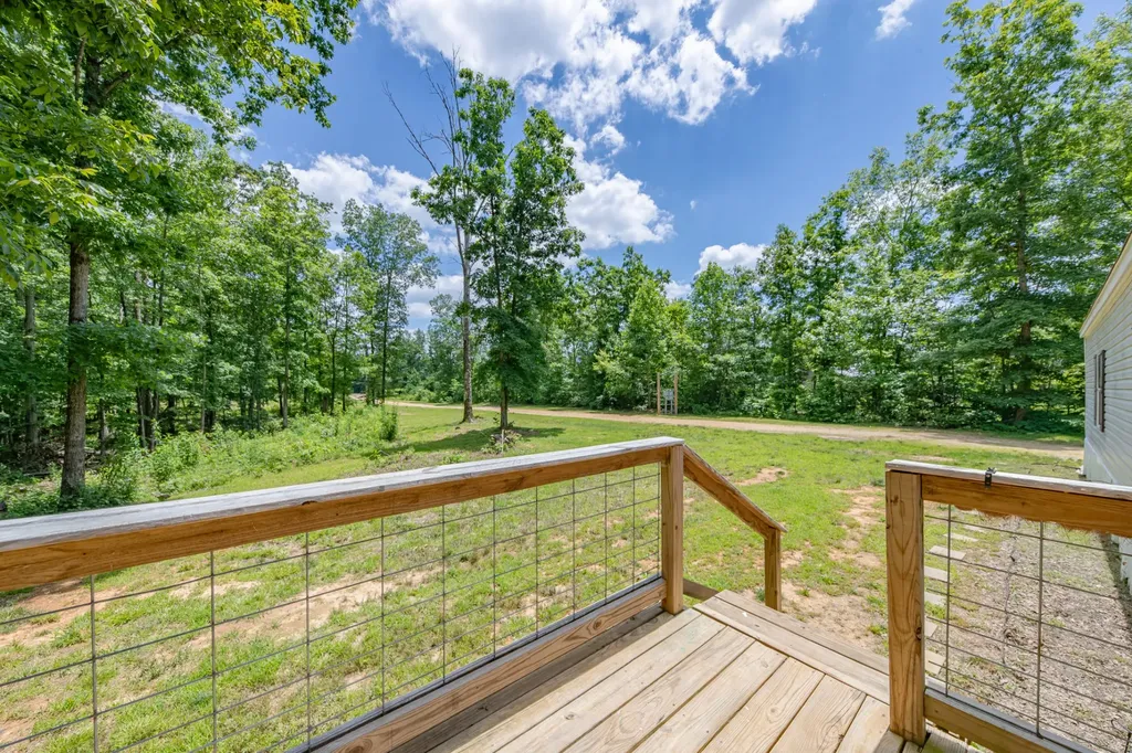6126 Calvin Potts Road Primm Springs TN 38476