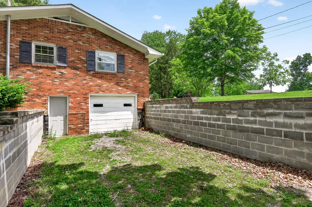 640 Cill Street Smithville TN 37166