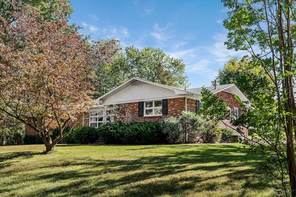 640 Cill Street Smithville TN 37166
