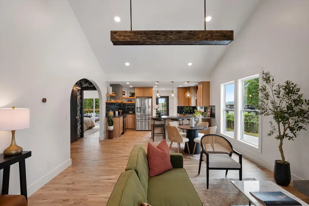 3036 Hillside Road Nashville TN 37207