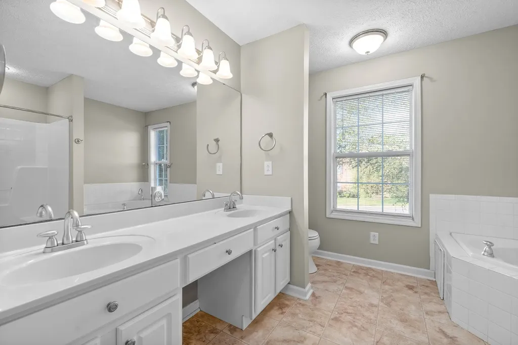 3487 Hickory Glen Drive Clarksville TN 37040