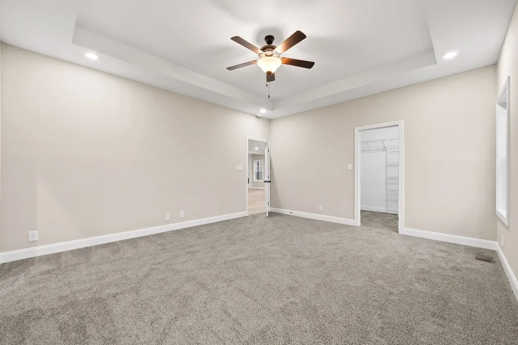 348 Hereford Farms Clarksville TN 37043