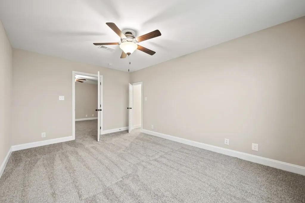 348 Hereford Farms Clarksville TN 37043
