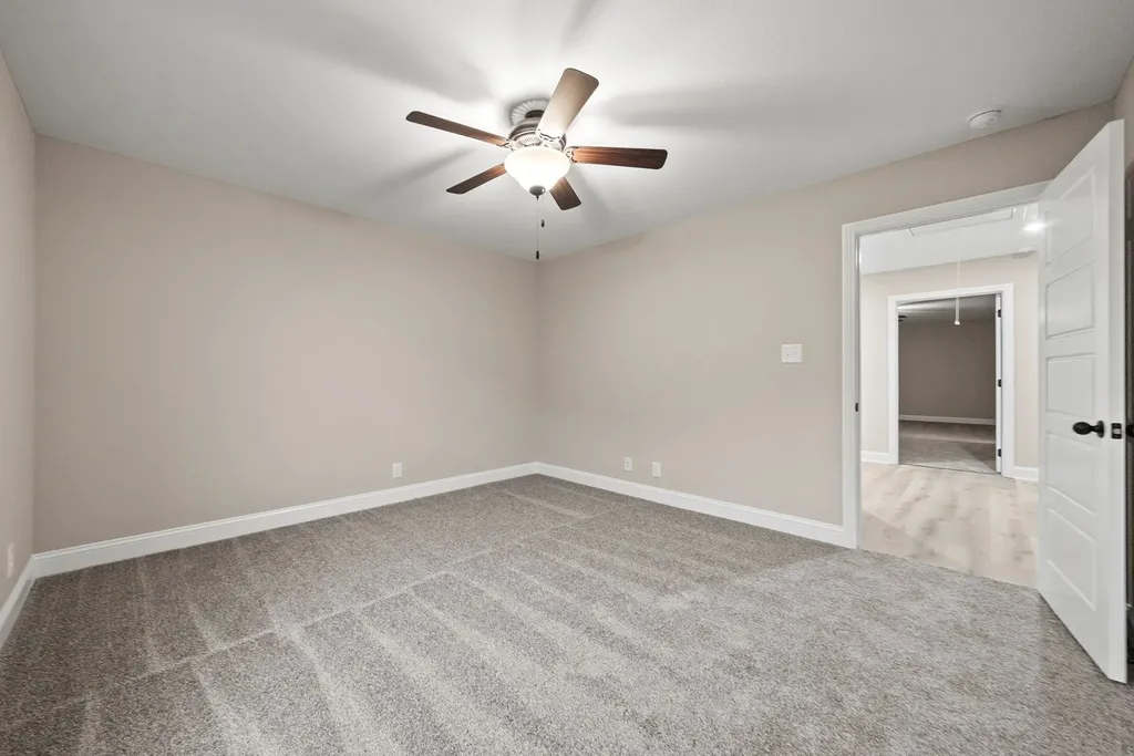 348 Hereford Farms Clarksville TN 37043