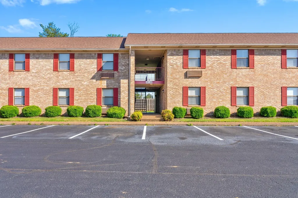 100 Laurel Cove Drive Hopkinsville KY 42240