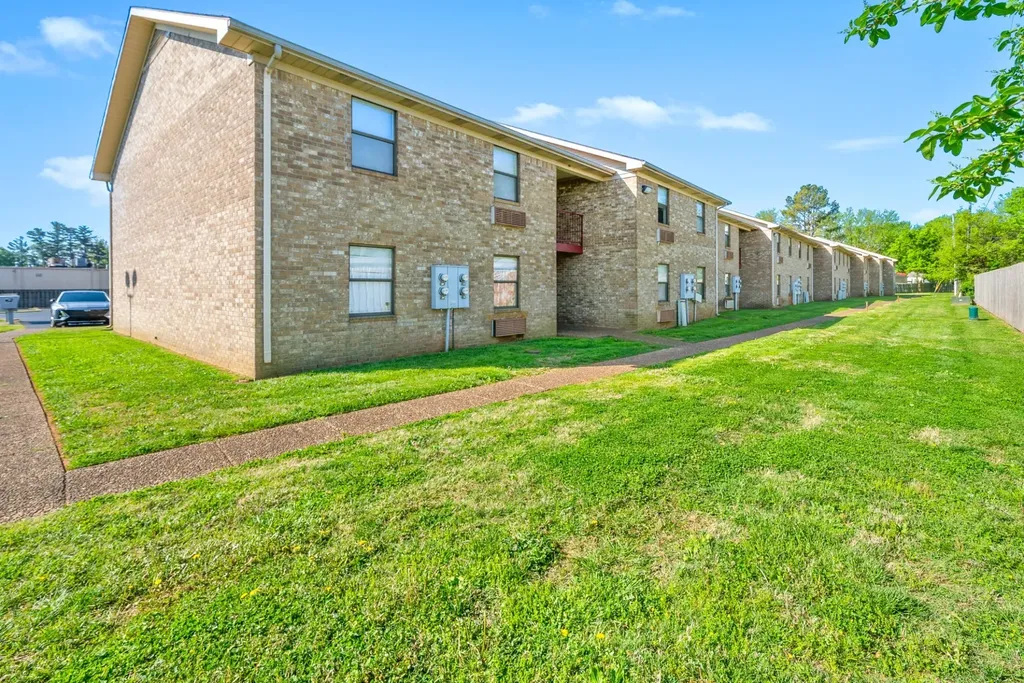 100 Laurel Cove Drive Hopkinsville KY 42240