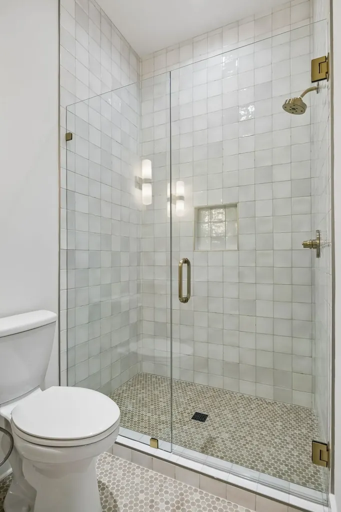 832B Neartop Drive Nashville TN 37205