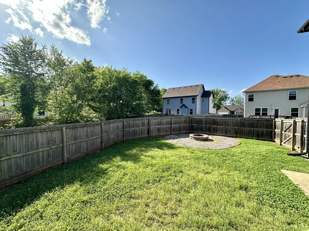 3472 Fox Meadow Way Clarksville TN 37042