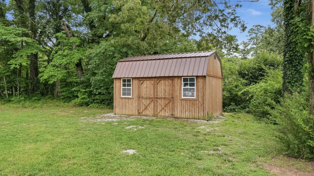 1522 Holders Cove Road Winchester TN 37398